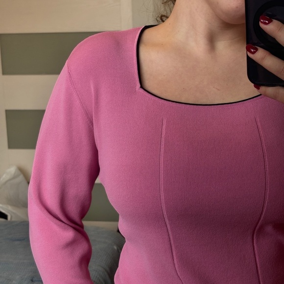 Vintage Pink Boxy Blouse with Black Accents - Picture 7 of 7